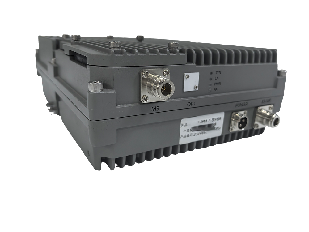  延平三频手机信号接收器2000㎡